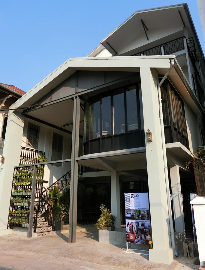 Bloom Boutique Hotel & Cafe Vientiane Exterior photo